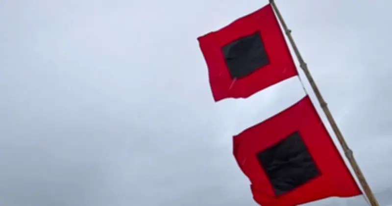 চার সমুদ্রবন্দরে সতর্ক সংকেত ৩ জারি