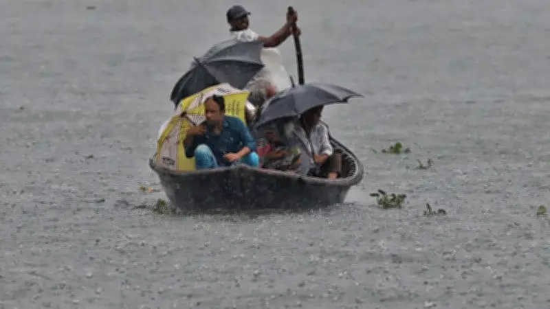 ২৮ এপ্রিলের ছবিগুলোতে প্রকৃতি আর দৈনন্দিন জীবনের নানা রূপ