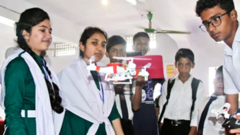 দক্ষিণ এশিয়ায় শিক্ষাপ্রযুক্তি: সম্ভাবনা ও চ্যালেঞ্জ