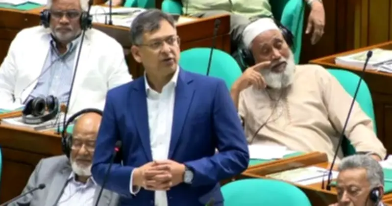 মুক্তিযুদ্ধের ইতিহাসে জাতিকে বিভক্ত না করার আহ্বান স্বরাষ্ট্রমন্ত্রীর