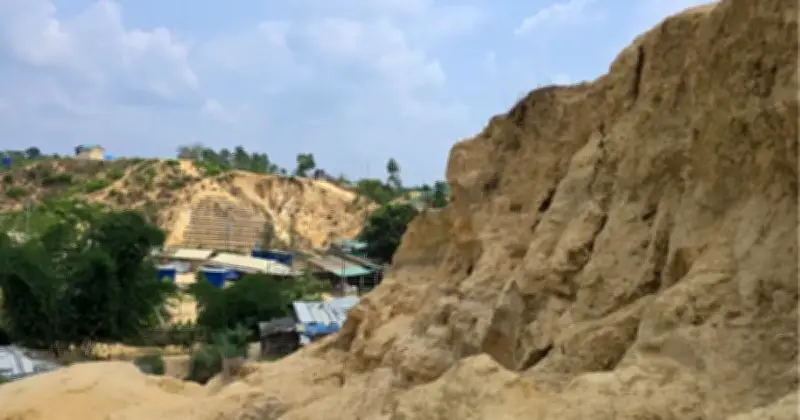 রোহিঙ্গা ক্যাম্পে ভূমিধস প্রতিরোধে জাতিসংঘের খাদ্য সংস্থাকে ৫.৮ লক্ষ ডলার দিচ্ছে বাংলাদেশ হিউম্যানিটারিয়ান ফান্ড