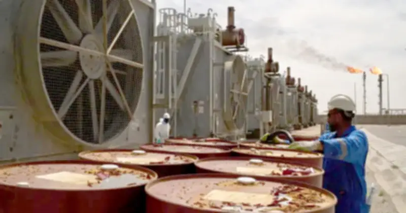 তেল মজুত সংকটে ইরান, পরিত্যক্ত ট্যাংক ব্যবহার