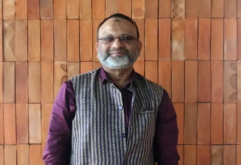 নিয়াজ আহমদ খান গ্রামীণ বিশ্ববিদ্যালয়ের পরামর্শক হিসেবে যোগদান করেছেন