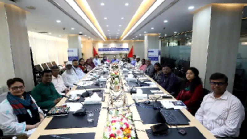 শহরে পরিবার পরিকল্পনা সেবা: সমন্বয়হীনতা ও সংকট মোকাবিলায় করণীয়