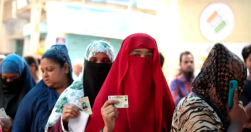 পশ্চিমবঙ্গ বিধানসভা নির্বাচন: দ্বিতীয় ধাপের ভোটগ্রহণ শুরু