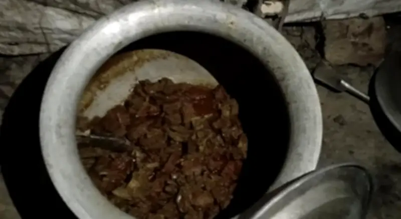 সাতক্ষীরায় মাছের ঘের থেকে উদ্ধার রান্না করা হরিণের মাংস