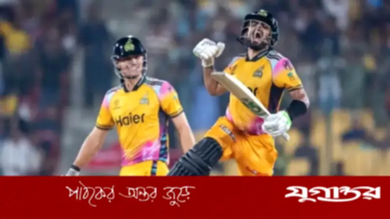 বাবরের রেকর্ড সেঞ্চুরিতে ফাইনালে পেশোয়ার জালমি