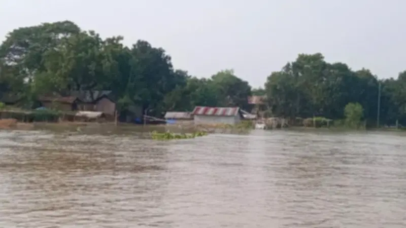 পাঁচ জেলায় বন্যার শঙ্কা, ৪ নদীর পানি বিপৎসীমার ওপরে