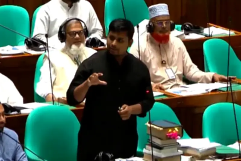 ঢাকায় নতুন শিক্ষানীতি ঘোষণা, বাড়ছে বৃত্তির পরিমাণ