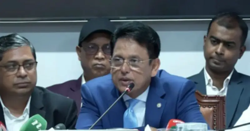 প্রাথমিক শিক্ষার্থীদের জন্য বিনামূল্যে ড্রেস, ব্যাগ ও জুতা দেবে সরকার