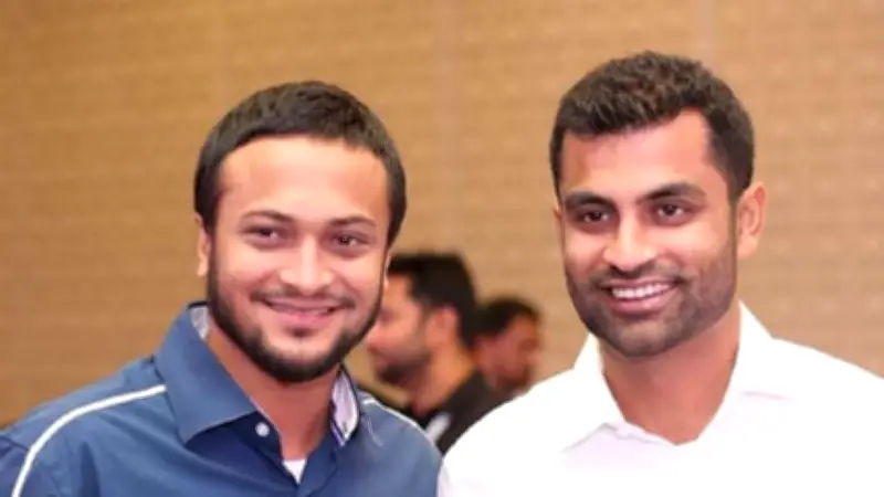 তামিমের নেতৃত্বে ক্রিকেটের মঙ্গল দেখছেন সাকিব, মার্কিন অবরোধ ভেঙে হরমুজে ইরানের ৫২ জাহাজ