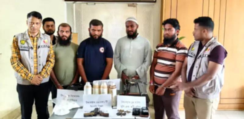 উগ্রবাদী সংগঠনের সঙ্গে জড়িত চারজন গ্রেপ্তার