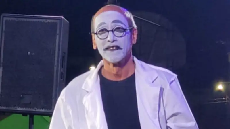 নীরবতার ভাষায় গল্প বলা: মূকাভিনয়শিল্পী কাজী মশহুরুল হুদার সাক্ষাৎকার