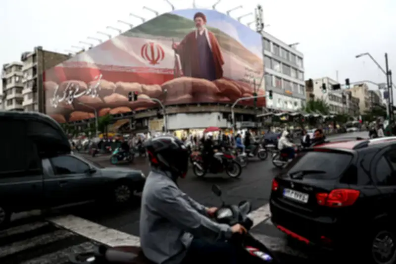 ইরানে যুদ্ধের কারণে সর্বোচ্চ নেতার ভূমিকা সীমিত, বাড়ছে সামরিক বাহিনীর প্রভাব