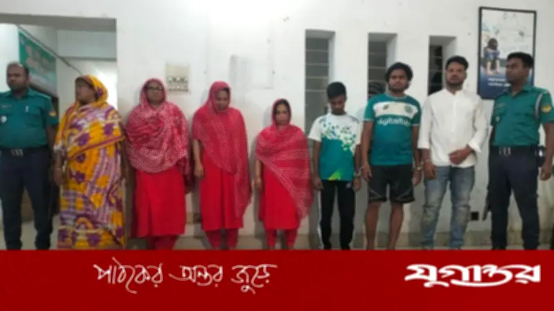 টঙ্গীর মাদক বস্তিতে পুলিশি অভিযানে হামলা, ৪ পুলিশসহ আহত ৫