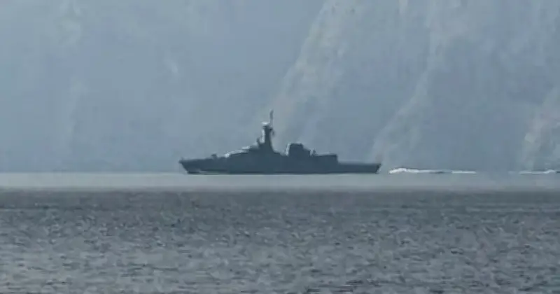 যুক্তরাষ্ট্রের হাতে আটক ইরানি জাহাজের ছয় ক্রু দেশে ফিরেছেন, বাকি ২২ জন এখনও বন্দি