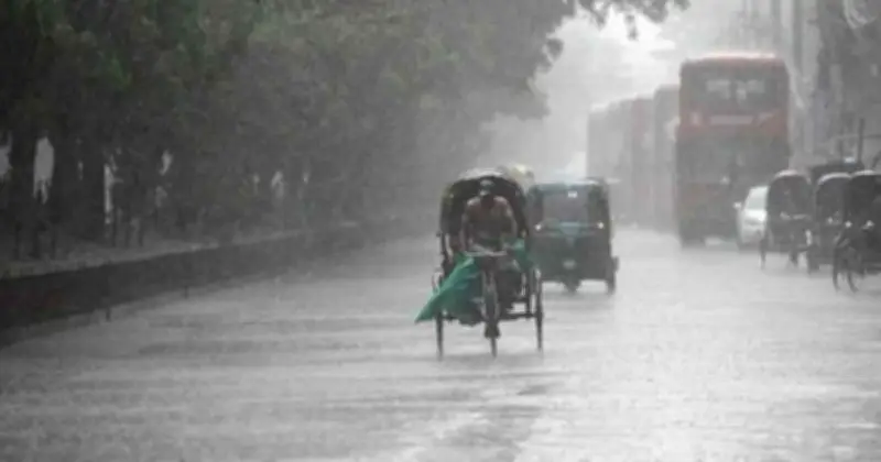 ঢাকায় ৬৫ মিমি বৃষ্টি, চলাচলে বিঘ্ন, আরও বৃষ্টির সম্ভাবনা