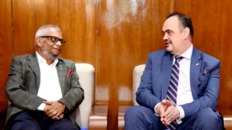 শ্রম আইন বাস্তবায়নে যুক্তরাষ্ট্রের জোরালো গুরুত্বারোপ