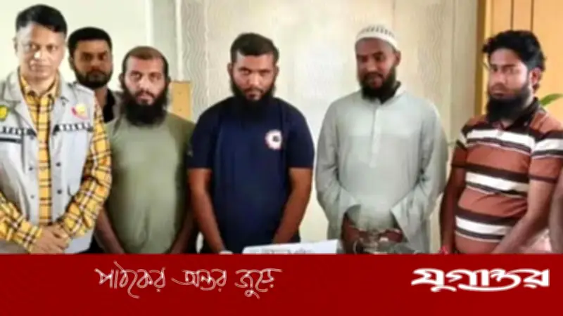 রাজধানীতে অস্ত্র-ড্রোনসহ উগ্রবাদী সংগঠনের ৪ সদস্য গ্রেফতার