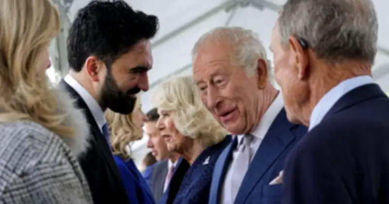 নিউ ইয়র্কের মেয়র জোহরান মামদানি ব্রিটেনের রাজা তৃতীয় চার্লসের কাছে কোহিনূর হীরা ফেরত চাইলেন