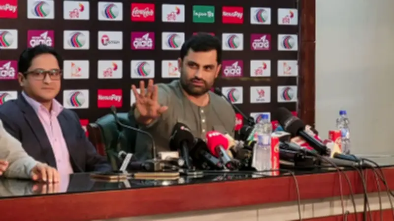 পদত্যাগ করছেন না তামিম ইকবাল, হরমুজ প্রণালির নাম ‘ট্রাম্প প্রণালি’