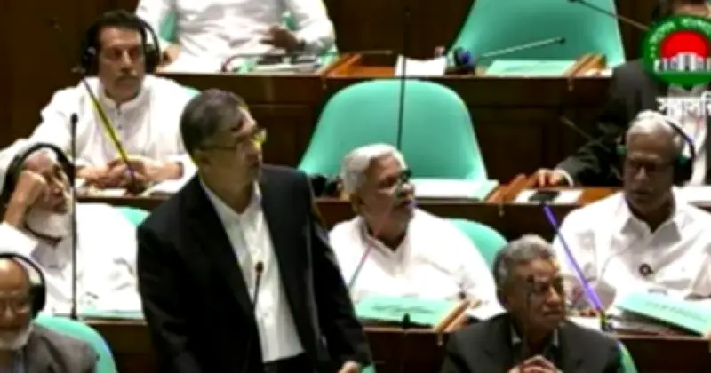 সামাজিক মাধ্যমে লাগামহীন অপপ্রচার বন্ধের আহ্বান স্বরাষ্ট্রমন্ত্রীর