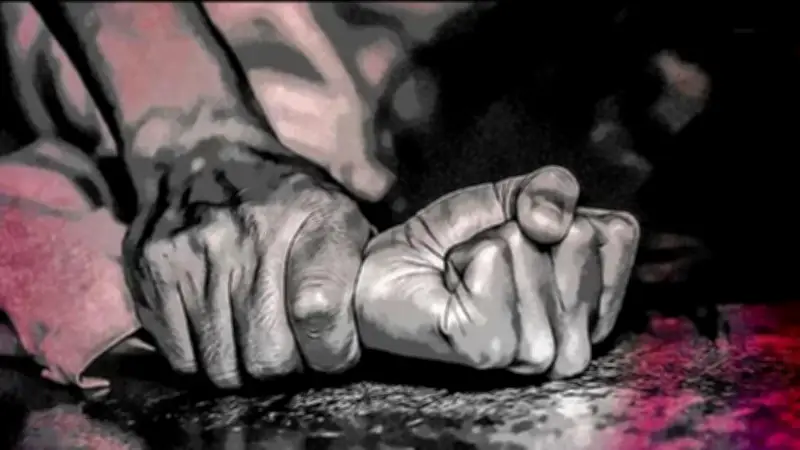 বৃদ্ধাকে ধর্ষণ ও ব্ল্যাকমেইল: আদালতে মামলা