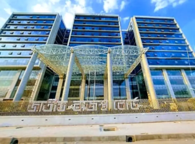 শিক্ষার্থী পরিবহনে বৈদ্যুতিক বাস আমদানিতে সব শুল্ক-কর প্রত্যাহার