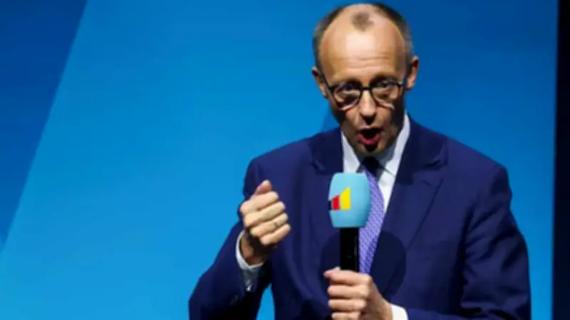 ইরানকে আলোচনায় আসতে হবে: ফ্রেডরিক ম্যার্ৎস, প্রধানমন্ত্রীর শ্রমিক অধিকার বার্তা, ইভিএম কারচুপি নিয়ে বিতর্ক