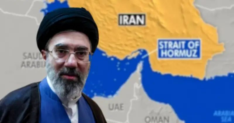 যুক্তরাষ্ট্রের ব্যর্থতায় হরমুজ প্রণালিতে নতুন যুগের সূচনা: খামেনি