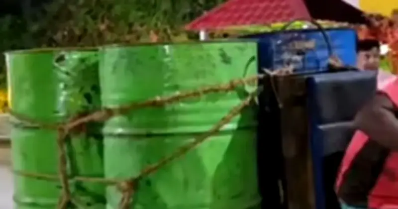 মেহেরপুরে অবৈধ ডিজেল মজুত: ৮০০ লিটার উদ্ধার, মজুতকারী আটক