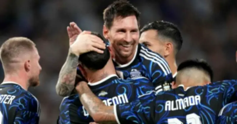 বিশ্বকাপের প্রস্তুতিতে দাপুটে জয়ে আর্জেন্টিনা, মেসির নেতৃত্বে জাম্বিয়াকে ৫-০ গোলে উড়িয়ে দিল