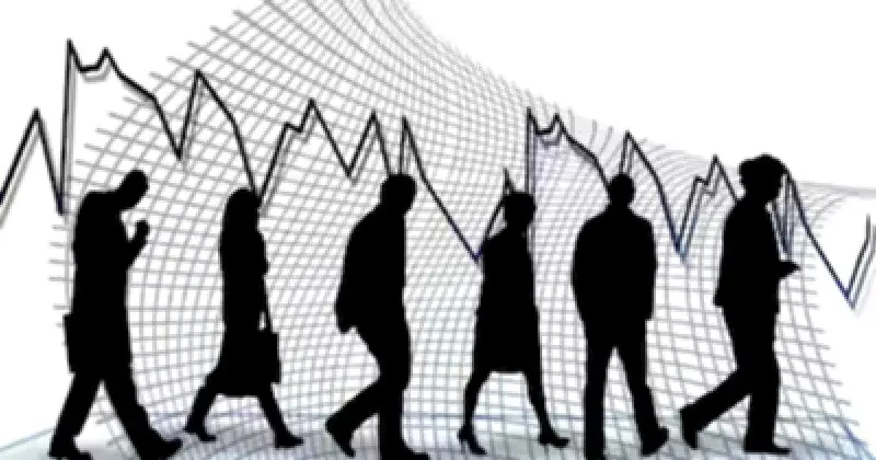 বাংলাদেশের শিক্ষা ও শিল্পে বিপ্লব: নবায়নযোগ্য দক্ষতা গড়ে তোলার জরুরি আহ্বান