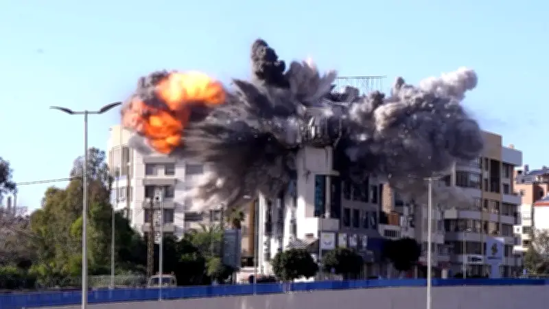 প্রথম আলোর ভিডিও প্রতিবেদন: আন্তর্জাতিক সংবাদে নতুন মাত্রা যোগ করেছে