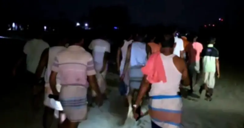 আরাকান আর্মির হাত থেকে মুক্তি পেলেন কক্সবাজারের ১৪ জেলে