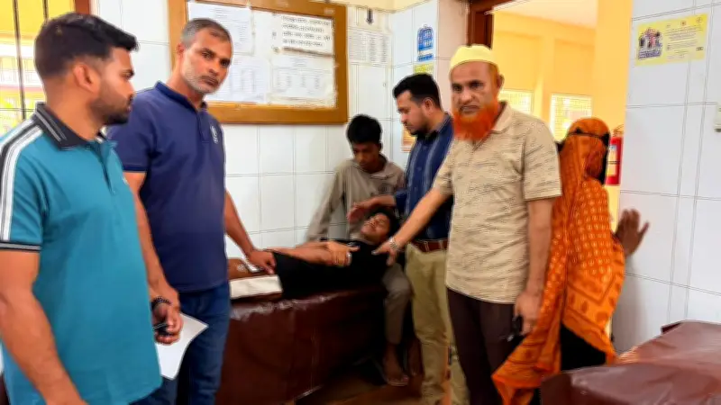 চট্টগ্রামের সাতকানিয়ায় ছাত্রদল নেতার বাড়িতে গুলি, আহত দুই