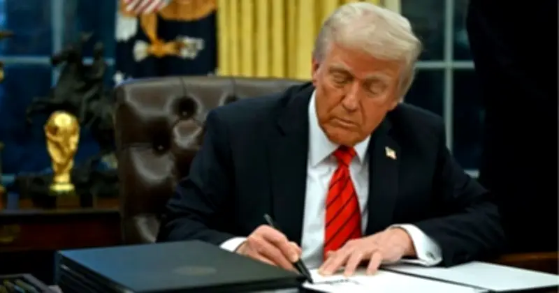 ট্রাম্পের হুমকি: ইরান যুদ্ধে ন্যাটোর ভূমিকায় ক্ষুব্ধ হয়ে জোট ত্যাগ বিবেচনা করছেন মার্কিন প্রেসিডেন্ট