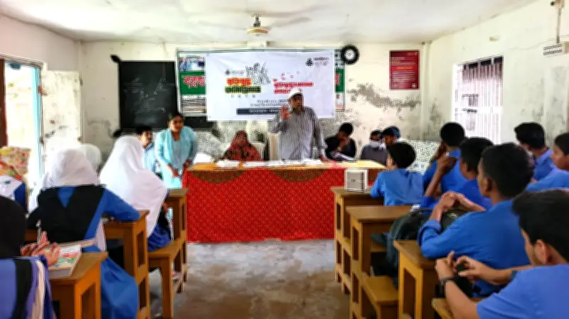 বরগুনায় মুক্তিযুদ্ধ অলিম্পিয়াডে বীর মুক্তিযোদ্ধার স্মৃতিচারণা ও নতুন প্রজন্মের প্রতি আহ্বান