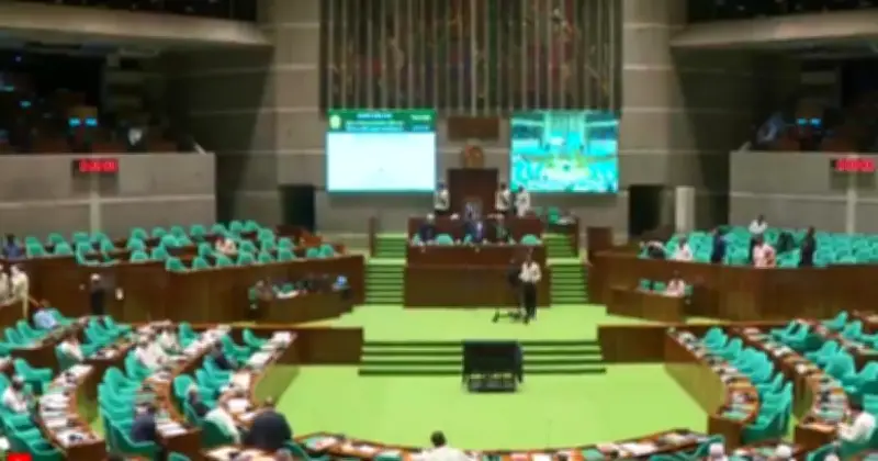 সংসদীয় ইতিহাসে বিরল নজির: সরকারি দলের সদস্যের মুলতবি প্রস্তাব গ্রহণ