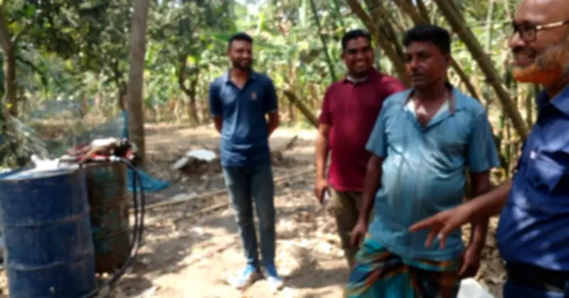 তানোরে অবৈধ জ্বালানি তেল বিক্রেতার ৩০ হাজার টাকা জরিমানা, ১৪৩ লিটার জব্দ