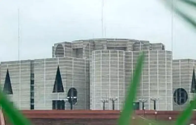 হামের প্রাদুর্ভাবে সংসদ সদস্যদের হাসপাতাল পরিদর্শনের আহ্বান, স্বাস্থ্যব্যবস্থার দুরবস্থার চিত্র উঠে এলো