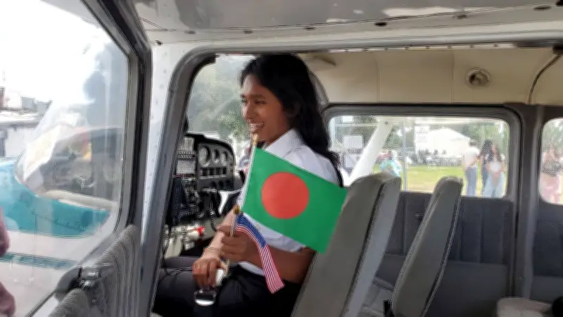 ১৬ বছরে প্রথম সোলো ফ্লাইট: এভা ছোয়ার আকাশ ছোঁয়ার স্বপ্নপূরণ