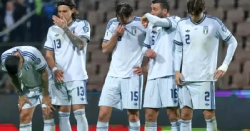 টানা তৃতীয় বিশ্বকাপে ব্যর্থ ইতালি: ক্রীড়ামন্ত্রীর পদত্যাগ দাবি, ফেডারেশন সভাপতি গ্রাভিনা সংকটে