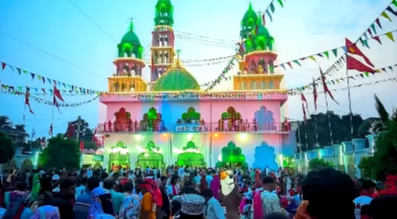 মাদক ও অশ্লীলতার অভিযোগে চাঁদপুরের 'লেংটার মেলা' বন্ধ