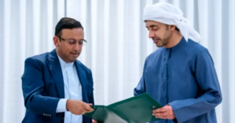 সংকটকালে সংহতি: প্রধানমন্ত্রীর চিঠি নিয়ে হুমায়ুন কবিরের আবুধাবি সফর