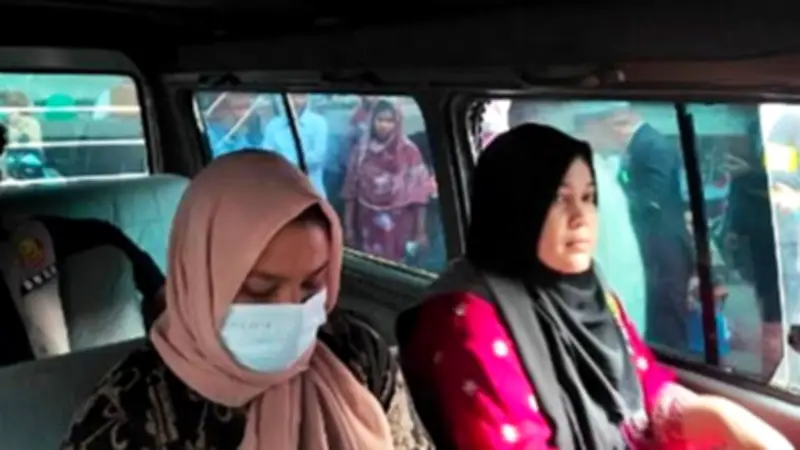 জুলাই হত্যা মামলায় সুব্রত বাইনের মেয়ে গ্রেফতার, প্রধানমন্ত্রীর সঙ্গে পূজা প্রতিনিধিদলের সাক্ষাৎ