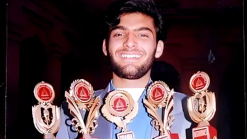 কপিল শর্মার জন্মদিন: ৫০০ টাকা থেকে ৪০০ কোটি টাকার সম্পদের মালিক