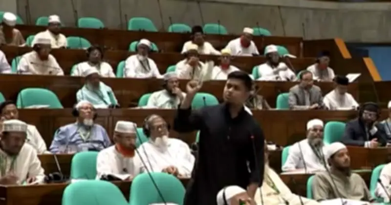 কমিলা-৪ আসনের সংসদ সদস্য হাসনাত আবদুল্লাহর সংসদে জ্বালানি সংকটের প্রশ্ন