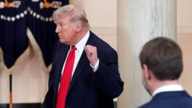 ট্রাম্পের যুদ্ধ সমাপ্তির দাবি, বাংলাদেশ-জাপান ইপিএ চুক্তি ও ইরানে হামলা সহ বিশ্বের গুরুত্বপূর্ণ খবর