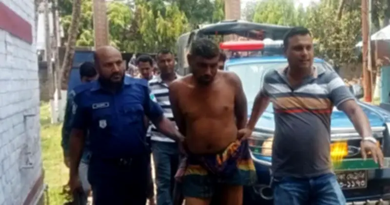 পুলিশকে মারধর করে আসামি ছিনিয়ে নেওয়ার ঘটনায় যশোরে উত্তেজনা